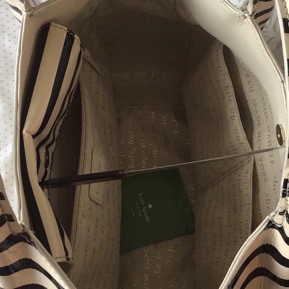 Kate Spade purse - Picture 4 of 5